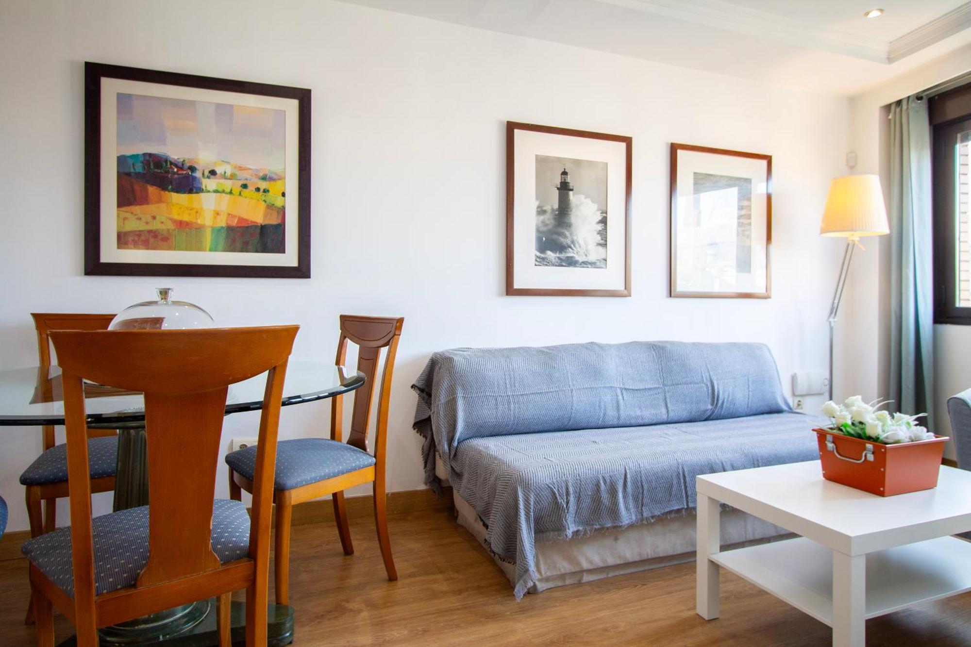 Apartment Adelfas Madrid